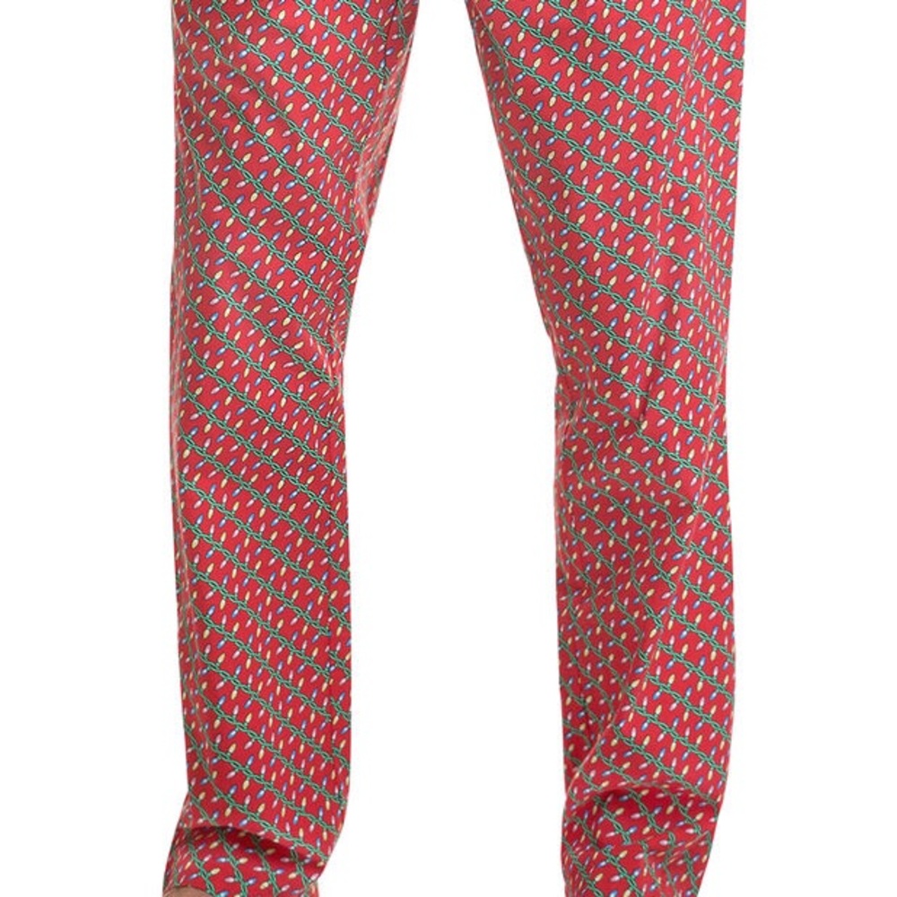 ๐๐ Vineyard Vines โ
Holiday Lights Lounge Pant โ
- Picture 8 of 8